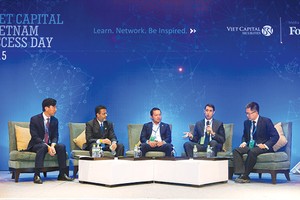 Các chuyên gia tại Hội nghị Vietnam Access Day đánh giá tích cực về triển vọng kinh tế 2015