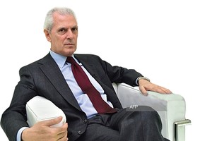 CEO Pirelli khéo chọn ChemChina gửi phận