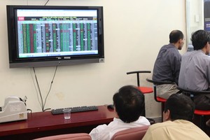 Thanh khoản thị trường  sụt giảm báo động