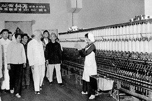 Bác Hồ tiên liệu đường hướng kinh tế cho đất nước