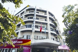 Khách sạn Thương mại Sài Gòn nằm tại 2 lô đất vàng 80 - Lý Thường Kiệt và 22 - Phan Bội Châu (Hà Nội). Ảnh: Hà Thanh