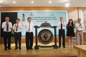 Lễ đánh cồng khai trương giao dịch cổ phiếu DDV của CTCP DAP-VINACHEM trên UPCoM
