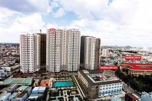 Nhà xây xong vẫn được trả chậm 5 năm (từ 9 triệu đồng/tháng/căn) đang là ưu thế tuyệt đối của Him Lam Chợ Lớn trên thị trường. Căn hộ có giá từ 1,65 -2 tỷ đồng, khách hàng được nhận nhà ở ngay vào tháng 9/2015