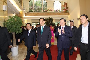 Thủ tướng Chính phủ Nguyễn Tấn Dũng đến khai trương phiên giao dịch chứng khoán đầu Xuân 2015 tại Sở GDCK Hà Nội