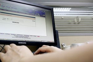 Với việc kê khai thuế và nộp thuế điện tử, doanh nghiệp sẽ tiết kiệm được thời gian làm thủ tục tại cơ quan thuế