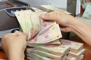 Cảnh báo công ty tín dụng tiêu dùng quấy nhiễu, đe dọa để thu nợ