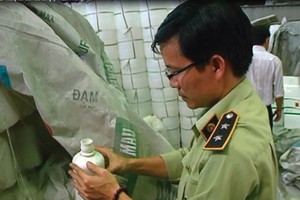 Từ vụ bắt quả tang đến “nghi án” sản xuất phân bón giả
