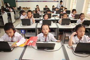 Bảo hiểm học sinh bị “tắc” vì hiểu “máy móc”