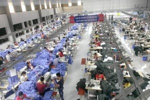 Dệt may mang về doanh thu xuất khẩu xấp xỉ 20 tỷ USD.