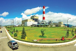 Nhiều nhà máy tại Trung tâm Điện lực Ô Môn chậm tiến độ, gây thiếu hụt nguồn cấp điện cho khu vực miền Nam. Ảnh: Hoàng Vũ