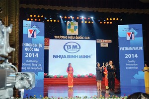 Nhựa Bình Minh 4 lần được bình chọn là Thương hiệu Quốc gia , 9 lần đạt giải Sao Vàng Đất Việt