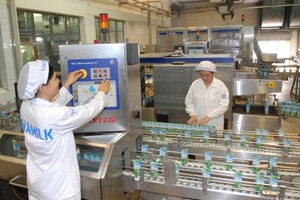 Vinamilk là thương hiệu hàng đầu Việt Nam có giá thị trường gần 6 tỷ USD nhưng chỉ được định giá 1,1 tỷ USD (ảnh nguồn Internet)