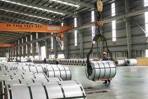 Tôn thép phủ màu, thép không gỉ… là nhóm hàng xuất khẩu bị vướng kiện nhiều nhất từ đầu năm tới nay (ảnh minh họa)