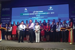 Rồng Việt được vinh danh là 1 trong 30 CTCK minh bạch nhất