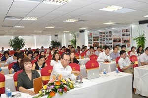 Các doanh nghiệp thành viên Vinatex tìm hiểu các nội dung liên quan đến dệt may trong Hiệp định TPP.