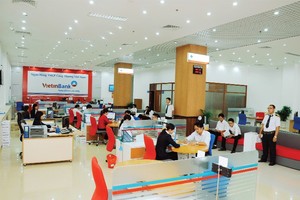 Các ngân hàng phải đầu tư công nghệ để cho ra đời sản phẩm, dịch vụ đáp ứng được đòi hỏi ngày càng cao của khách hàng