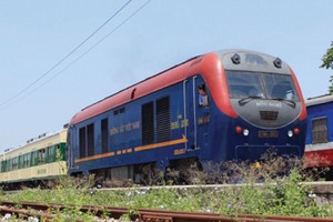 Ngày 10/12, Công ty TNHH MTV Vận tải Đường sắt Hà Nội (HRT) sẽ bán đấu giá 14,2% vốn điều lệ tại HNX
