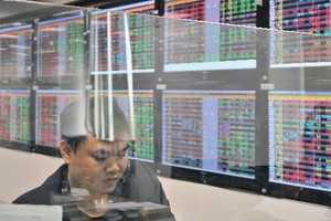 Mở TK chứng khoán thì dễ, nhưng thủ tục mở TK tiền tại ngân hàng của các NĐT nước ngoài vẫn khá phức tạp