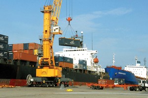 Công ty Công nghiệp tàu thủy Cái Lân nợ Công ty Khai thác hạ tầng Vinashin - Hạ Long tổng số tiền hơn 54,2 tỷ đồng