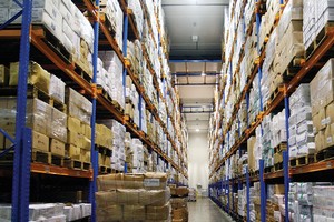 Đối với ngân hàng, thiếu cơ sở hạ tầng về kho bãi để quản lý tài sản thế chấp là rủi ro không nhỏ