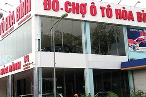 Mảnh đất 549 Nguyễn Văn Cừ hiện đang cho thuê. ảnh: Bùi Trang