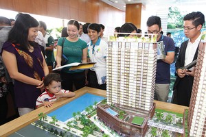 Sau thời gian yên ắng, hoạt động mở bán của các doanh nghiệp địa ốc phía Nam đã nhộn nhịp trở lại. ẢẢnh: Lê Toàn