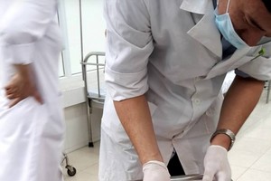 Nhà báo Đỗ Doãn Hoàng - báo Lao Động bị 3 đối tượng lạ mặt hành hung dã man