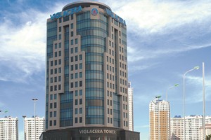 Tích cực gom ủy quyền của cổ đông, CTCP Viglacera Từ Sơn đã tổ chức ĐHCĐ 2016 thành công vào ngày 19/3