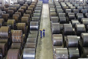 Không chỉ giá thép xây dựng hay giá phôi thép tăng, mà tất cả các loại thép khác đều tăng giá
