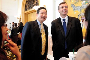 FPT sẽ khó thực hiện việc tăng tỷ lệ sở hữu tại FPT Telecom như Ban lãnh đạo Tập đoàn này mong muốn nếu tiến hành nới room ngoại