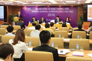 ĐHCĐ 2016 của TPBank thống nhất dành toàn bộ lợi nhuận của năm 2015 vào việc tái đầu tư cho hoạt động kinh doanh