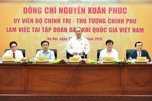 Thủ tướng Nguyễn Xuân Phúc phát biểu tại buổi làm việc với PVN