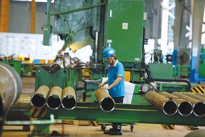 Sau Doosan, Kumho,  Hyundai, GS, Posco…, nhiều tên tuổi mới của Hàn Quốc đang tiếp tục dốc vốn vào Việt Nam. Ảnh: Đức Thanh.