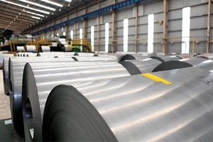 Bộ Công thương đã quyết định gia hạn thời gian kết luận sơ bộ với thép mạ nhập khẩu thêm 60 ngày
