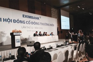 Tình trạng hỗn loạn đã xảy ra tại ĐHCĐ thường niên 2016 lần thứ 2 của Eximbank