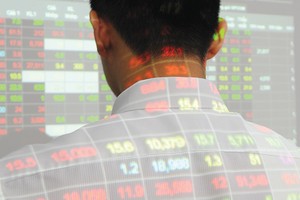 Từ 1/7: Mạnh tay với thao túng giá chứng khoán