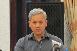 Tổng cục trưởng Tổng cục Thống kê cung cấp thông tin tình hình kinh tế - xã hội tại buổi họp báo sáng 28/6 (Ảnh: K.T)