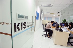 KIS Việt Nam có lẽ là CTCK sáng nhất trong khối có vốn Hàn Quốc với kế hoạch doanh thu 328 tỷ đồng và lãi trước thuế 154,2 tỷ đồng năm 2016