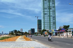 Giá đất khu vực ven biển Sơn Trà đang tăng mạnh trong thời gian gần đây. ảnh: Ngọc Tân