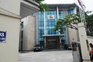 Cơ chế bán vốn vênh nhau, doanh nghiệp như… “gà mắc tóc”