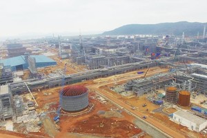 Theo kế hoạch, Dự án Lọc hoá dầu Nghi Sơn sẽ chính thức vận hành thương mại từ tháng 7/2017. Ảnh: Sĩ Chức