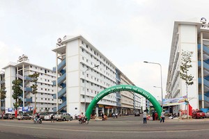 Phát triển nhà ở xã hội không hấp dẫn nhiều doanh nghiệp do phụ thuộc quá nhiều vào chính sách.  Ảnh: Lê Toàn 