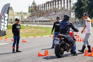 Không chỉ là đua ngựa, “cuộc đua” xin mở trường đua tại Việt Nam còn lan sang cả lĩnh vực đua mô tô, ô tô. Ảnh: Đức Thanh