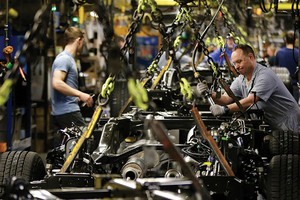 Các cơ sở chế tạo của Mỹ đang bị thu hẹp và tỷ lệ năng suất lao động cũng sụt giảm