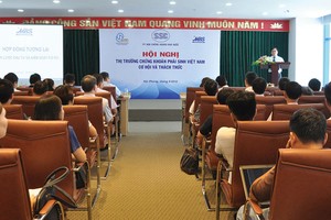 Đưa kiến thức chứng khoán phái sinh đến nhà đầu tư đại chúng