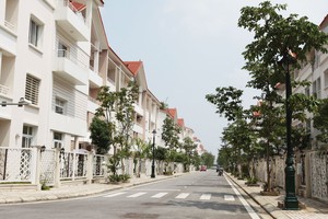 Với số lượng căn hộ khổng lồ chào bán, hứa hẹn thị trường bất động sản Hà Nội sẽ diễn biến sôi động trong quý cuối năm. Ảnh: Đức Thanh