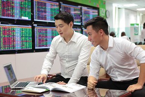 Quý III/2016, VCBS đã phát hành thành công hai trái phiếu doanh nghiệp có mệnh giá 300 tỷ đồng cho NĐT cá nhân