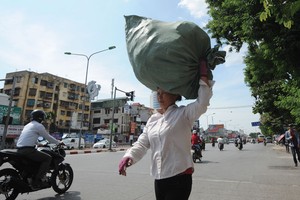 Cần kiểm soát các khoản nợ tiềm ẩn phát sinh từ nợ của khu vực DNNN có nguy cơ chuyển thành 
nợ công