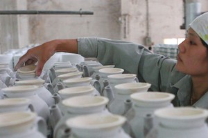 Dàn hàng ngang tái cơ cấu, không thoát được bẫy thu nhập trung bình