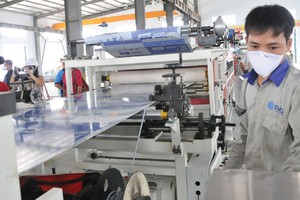 Cổ phiếu ngành nhựa và câu chuyện cạnh tranh trên sân nhà